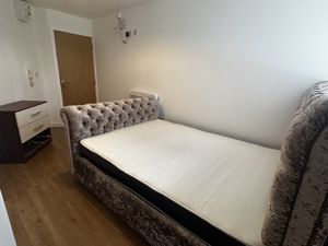 Photo 7- click for photo gallery